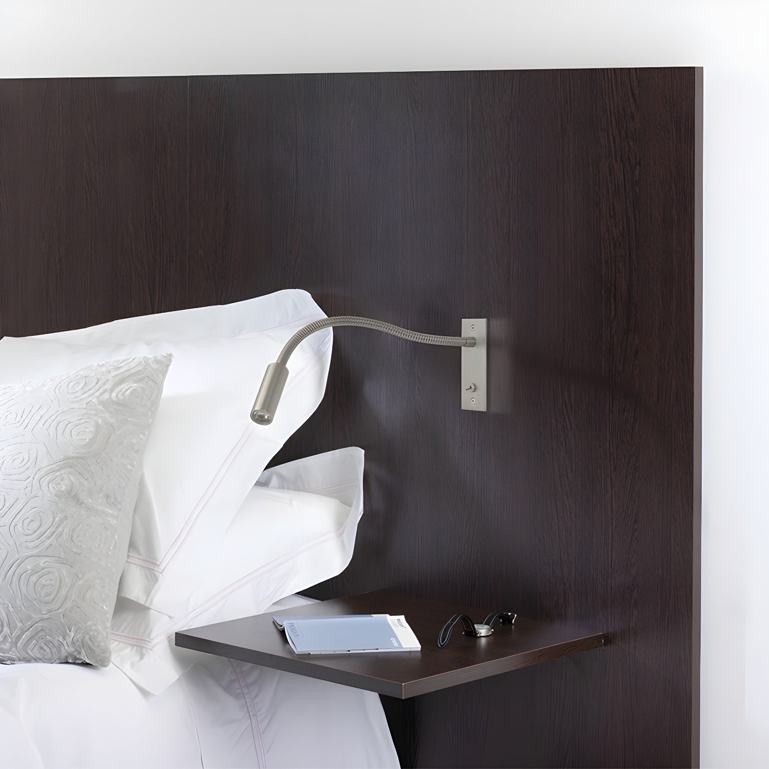 Adjustable Gooseneck LED Reading Wall Lamp
