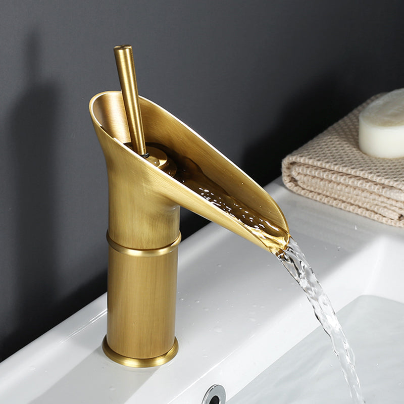 Antique Brass Bathroom Sink Faucet with Waterfall Spout – Single Handle Mixer Tap for Elegant Basin Taps