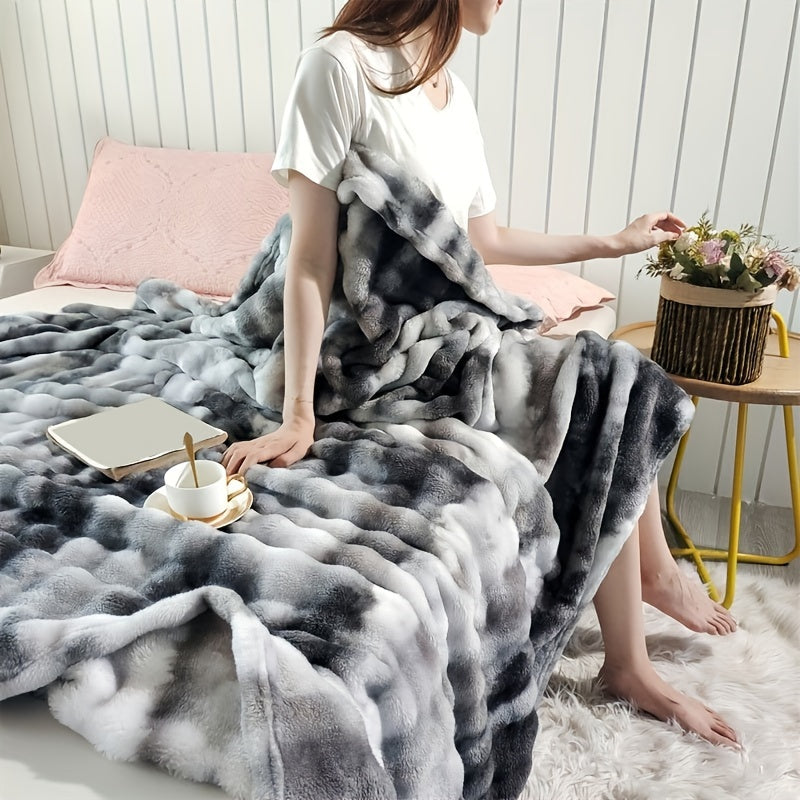 Cozy Coral Fleece Blanket β Soft Fluffy Throw for All Seasons, Perfect for Bed, Sofa, and Outdoor Use 4
