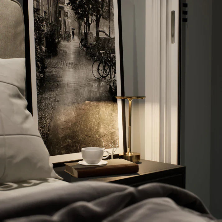 Elegant Floor Lamp with Adjustable Color Temperature and Dimmable Touch Control – Modern Design in High-Quality Metal and Glass 3