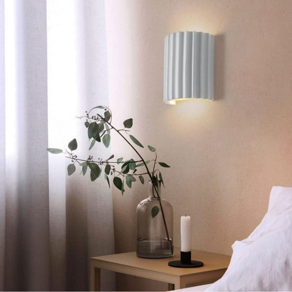 Elegant Wavy Wall Light Fixture for Living Rooms and Hallways – Stylish Wall Sconce in White or Brushed Nickel Finish 5
