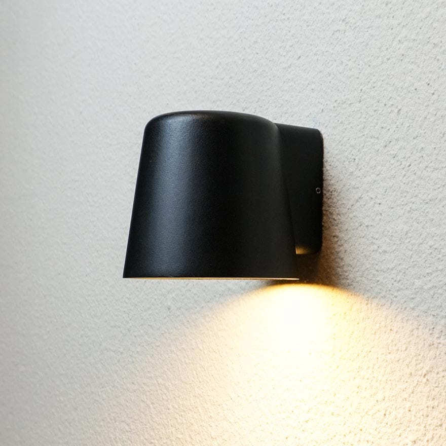 IP54 Outdoor Wall Light β Corten or Black Aluminium with Glass, GU10 Max 7W 0