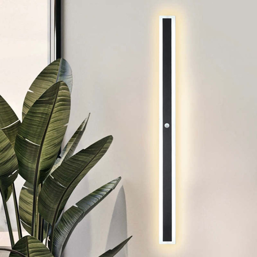 Linear Outdoor Wall Lamp with Dimmable LED and Acrylic Pane – Weather Resistant Modern Exterior Wall Light 10