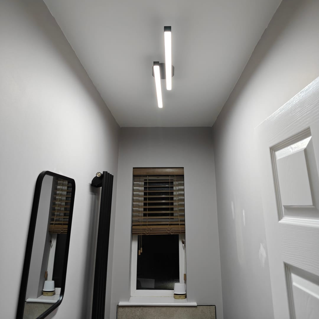 Long Black LED Strip Light for Recessed Ceiling – Adjustable Color Temperature, 2500 Lumens, Modern Design 2