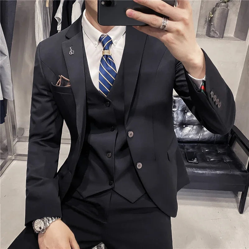 Men's Modern Three-Piece Double-Breasted Wedding Guest Suit