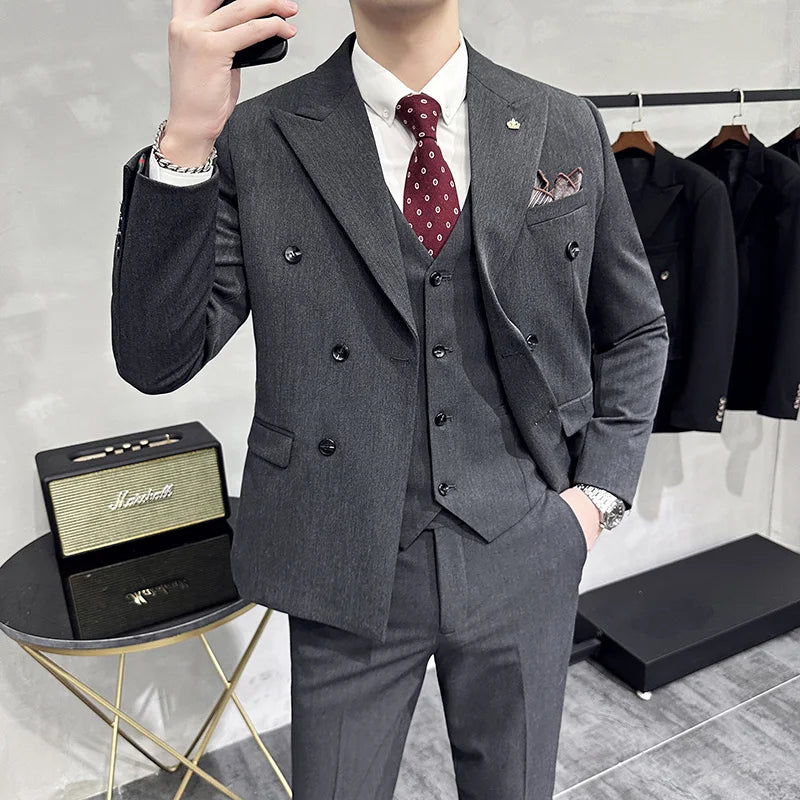 Men's Modern Three-Piece Double-Breasted Wedding Guest Suit