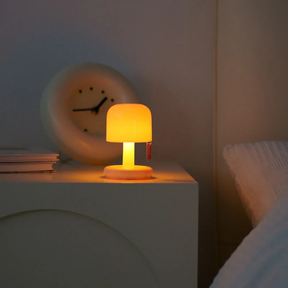 Mini Sunset Light – Portable USB Rechargeable Lamp for Warm Ambient Lighting, Compact Design for Home Decor 4