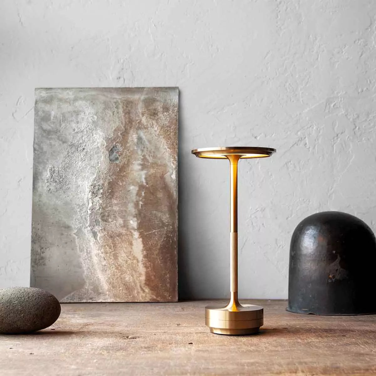 Minimalist LED Table Lamp – Modern Design for Living Room, Bedroom or Office – Gentle Ambient Lighting 4