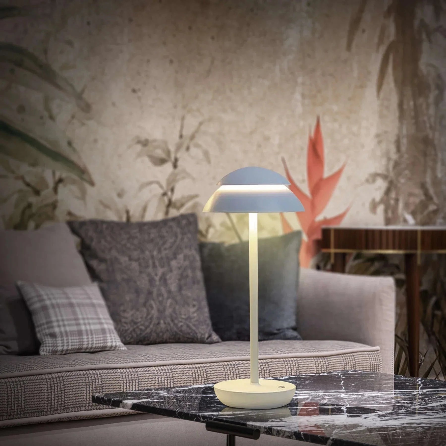 Modern Cordless Rechargeable Table Lamp with Touch Control Dimming – Scandinavian Design Bedside Lamp for Elegant Lighting