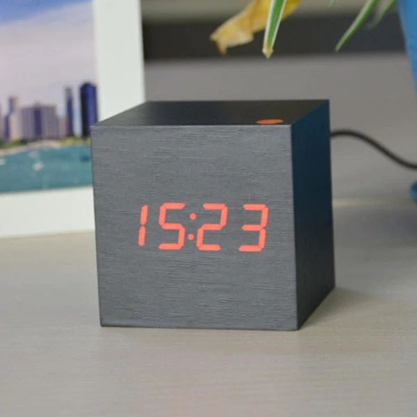 Modern Digital Desk Clock in Minimalist Cube Design – Compact and Stylish Table Clock for Home Decor 6