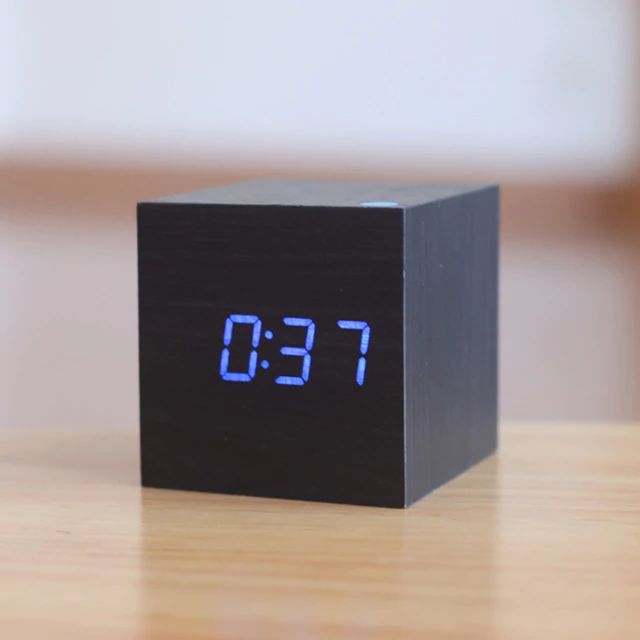 Modern Digital Desk Clock in Minimalist Cube Design – Compact and Stylish Table Clock for Home Decor 9