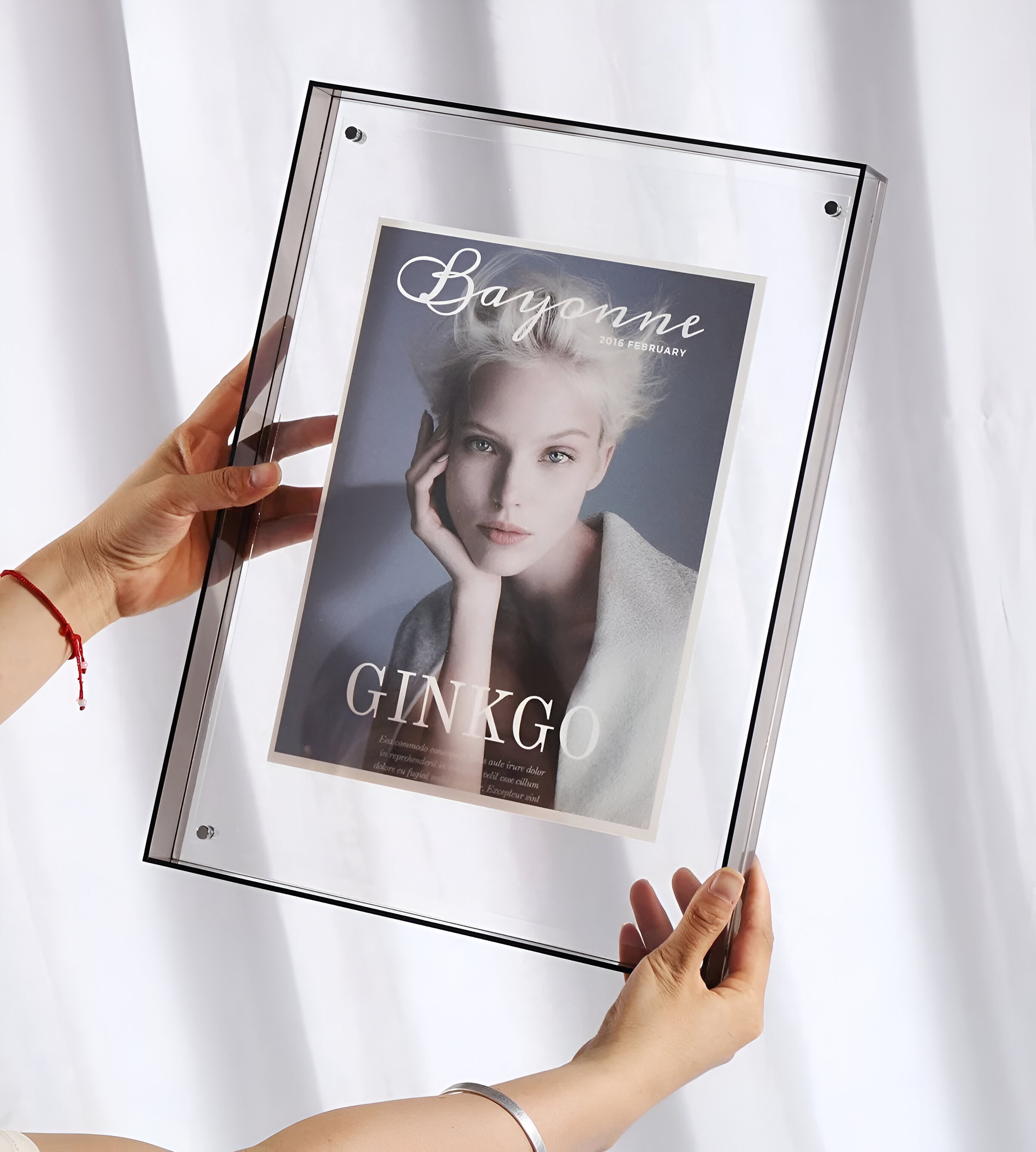 Modern Minimalist Acrylic Photo Frame – Clear Display for Photos and Artwork, Horizontal/Vertical Orientation, Durable Design 7