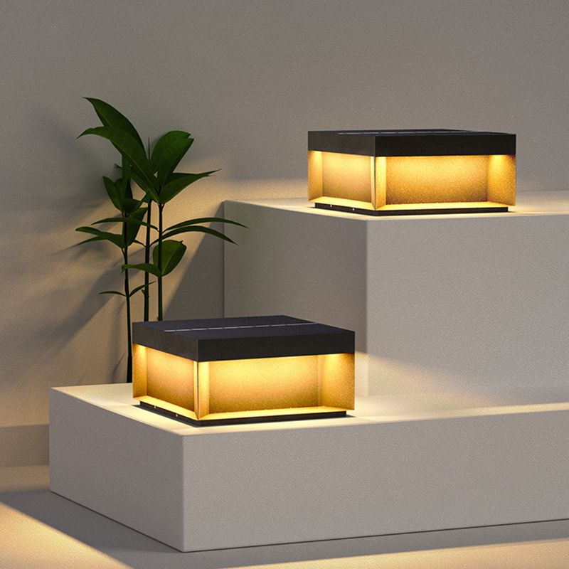 Modern Solar Outdoor Post Lamp – Weather-Resistant LED Garden Lights for Pathways and Driveways 8