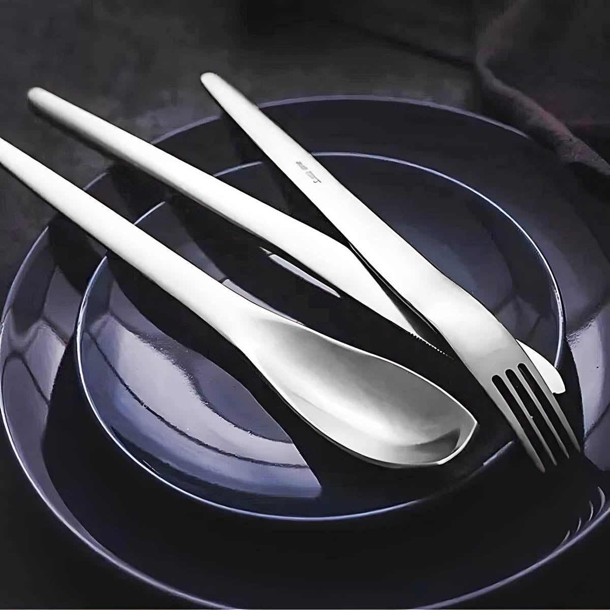 Modern Stainless Steel Cutlery Set – Ergonomic Flatware with Sculptural Design for Elegant Dining 3