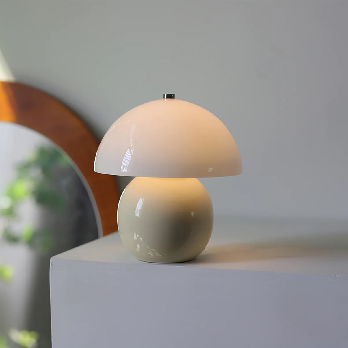 Mushroom-Shaped Ceramic Table Lamp with Built-in Battery β Unique Cordless Bedside Lamp for Home DΓ©cor 0