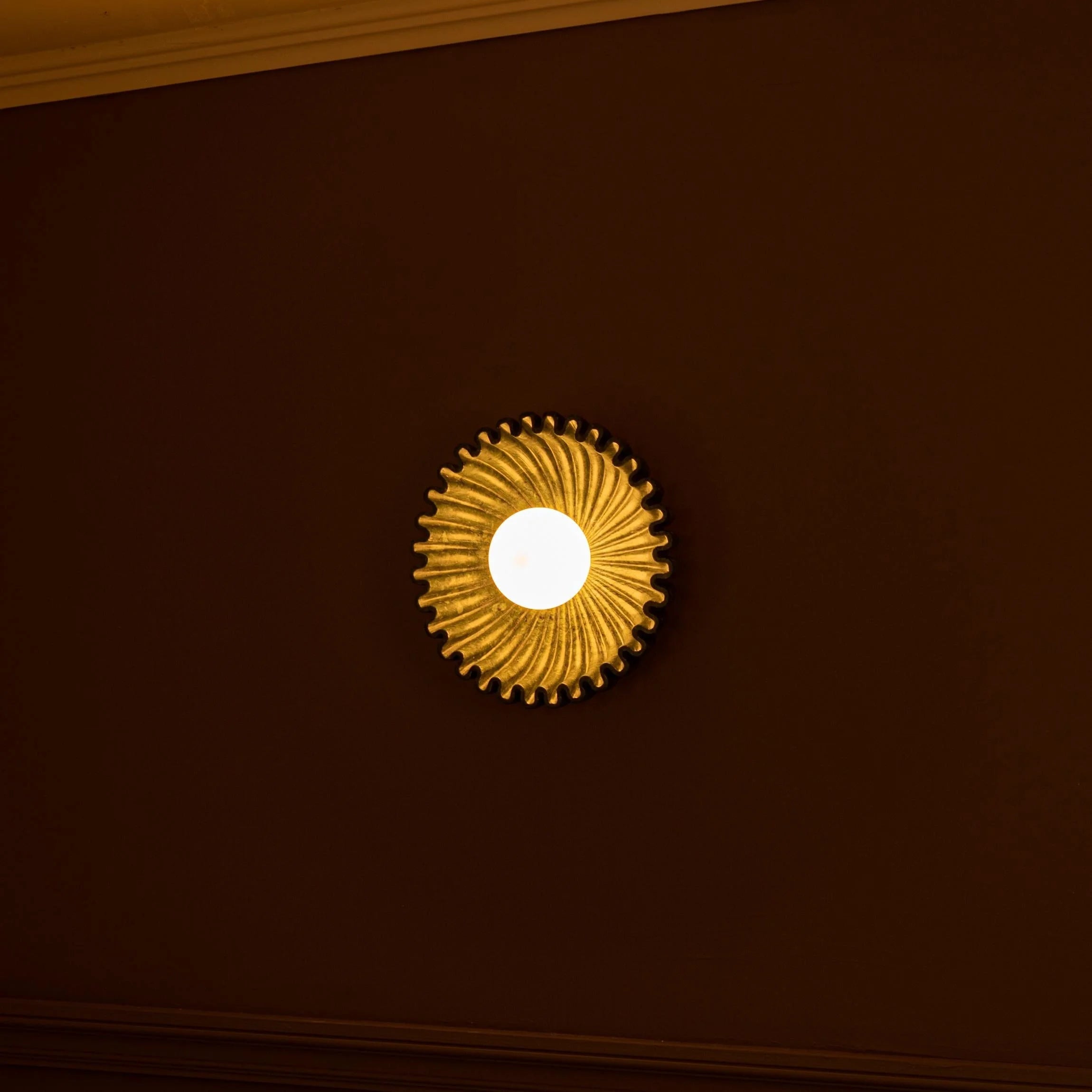 Nordic Floral Wall Light – Elegant Wall Sconce for Home Decor, Energy Efficient and Easy to Install, LED Compatible 8