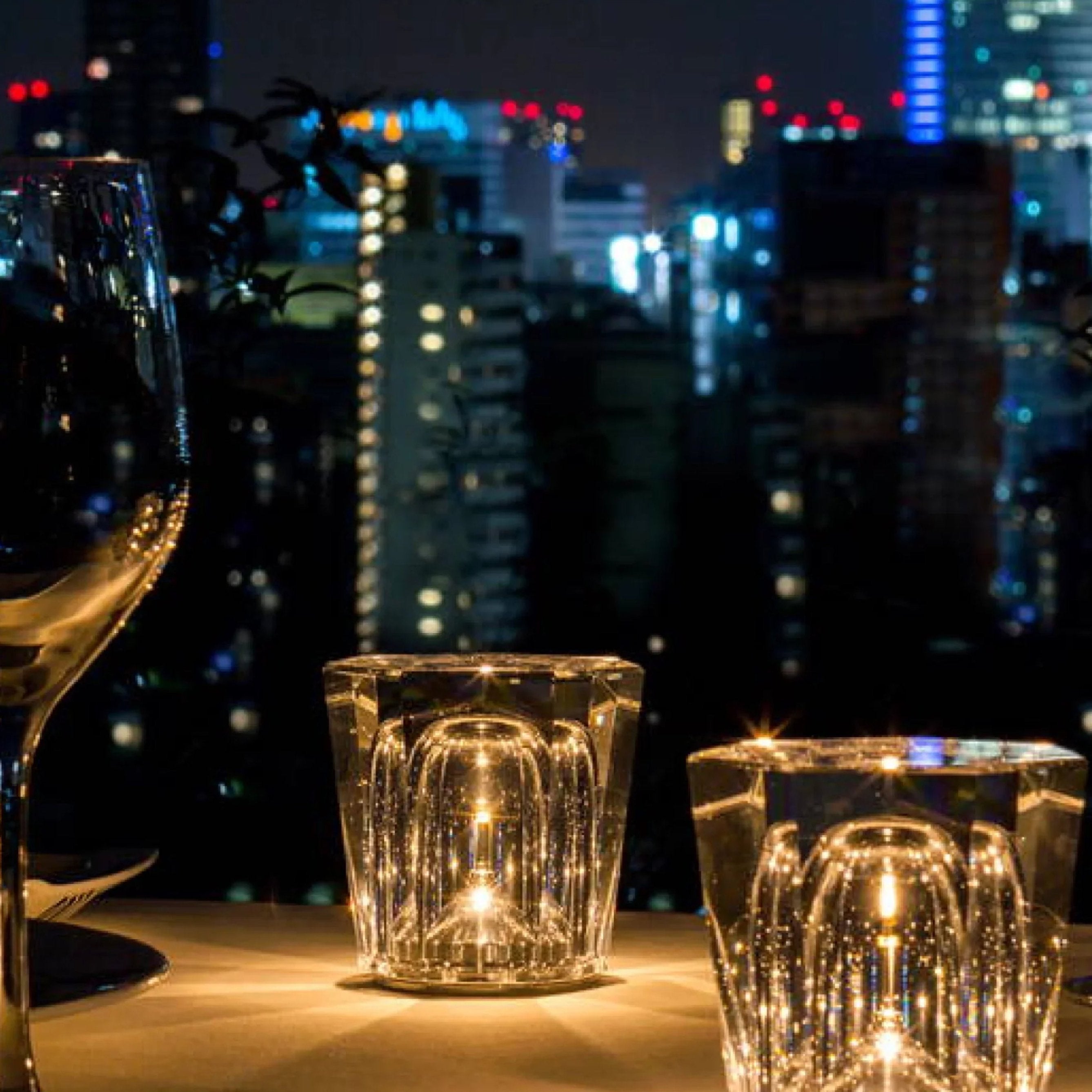 Rechargeable LED Crystal Table Lamp – Elegant Cordless Bedside Lamp with Diamond Design and Wireless Convenience 3