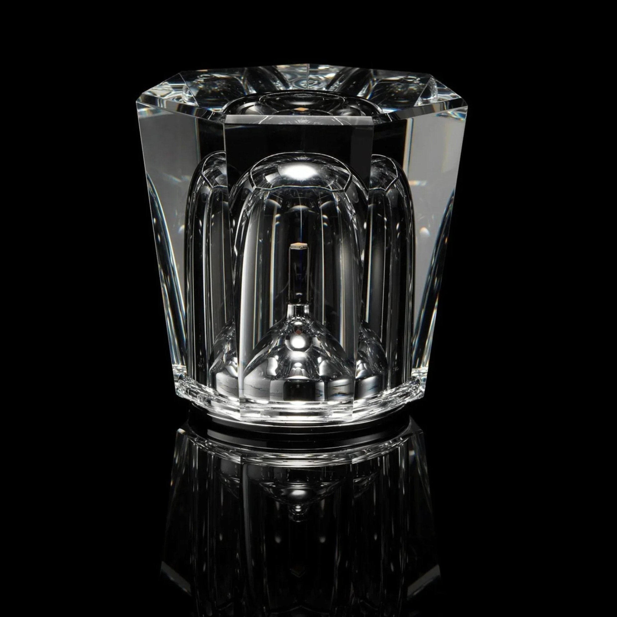 Rechargeable LED Crystal Table Lamp – Elegant Cordless Bedside Lamp with Diamond Design and Wireless Convenience 7