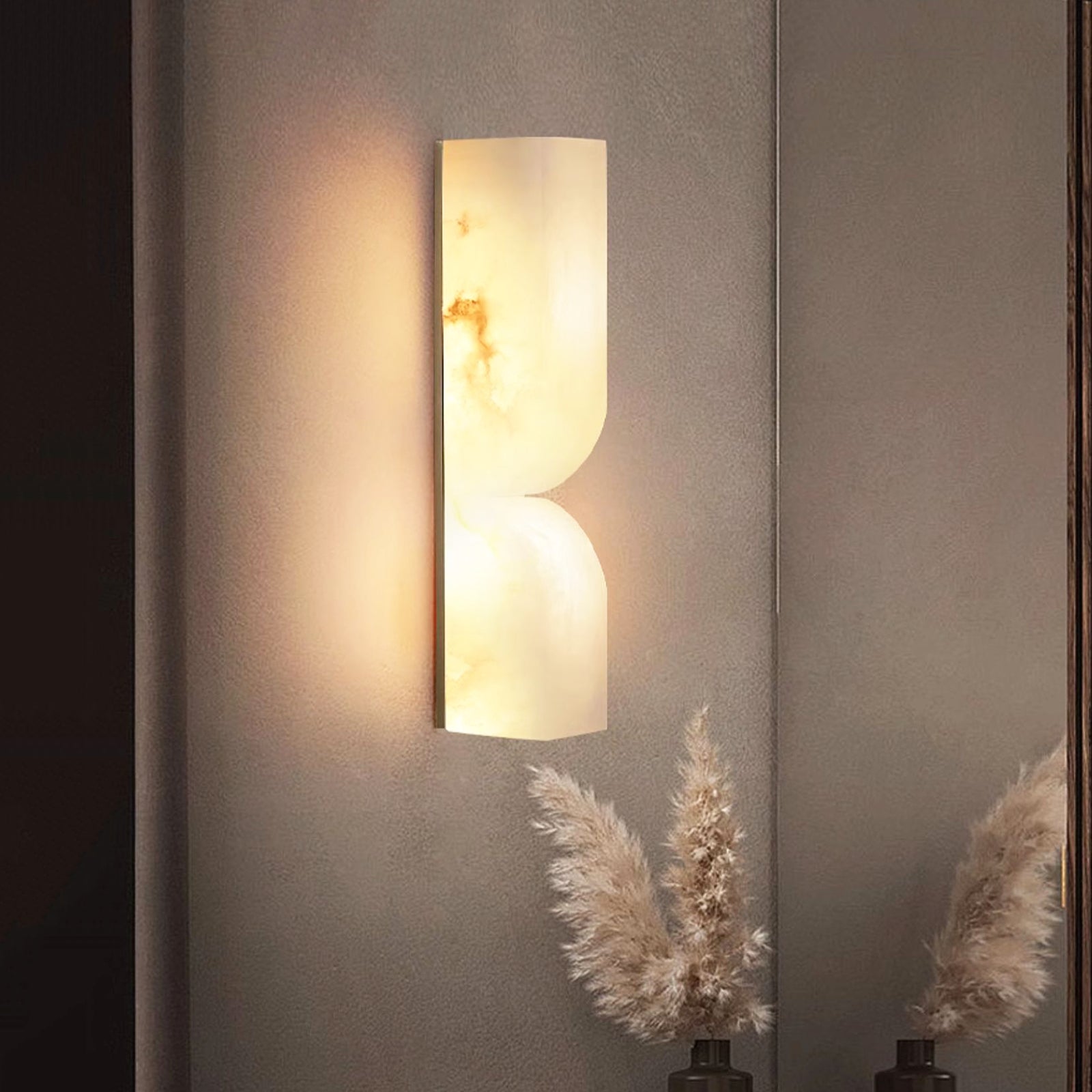 Rectangular Alabaster Wall Sconce with Integrated LED Lighting – Elegant Wall Lamp for Hallways and Living Rooms 3