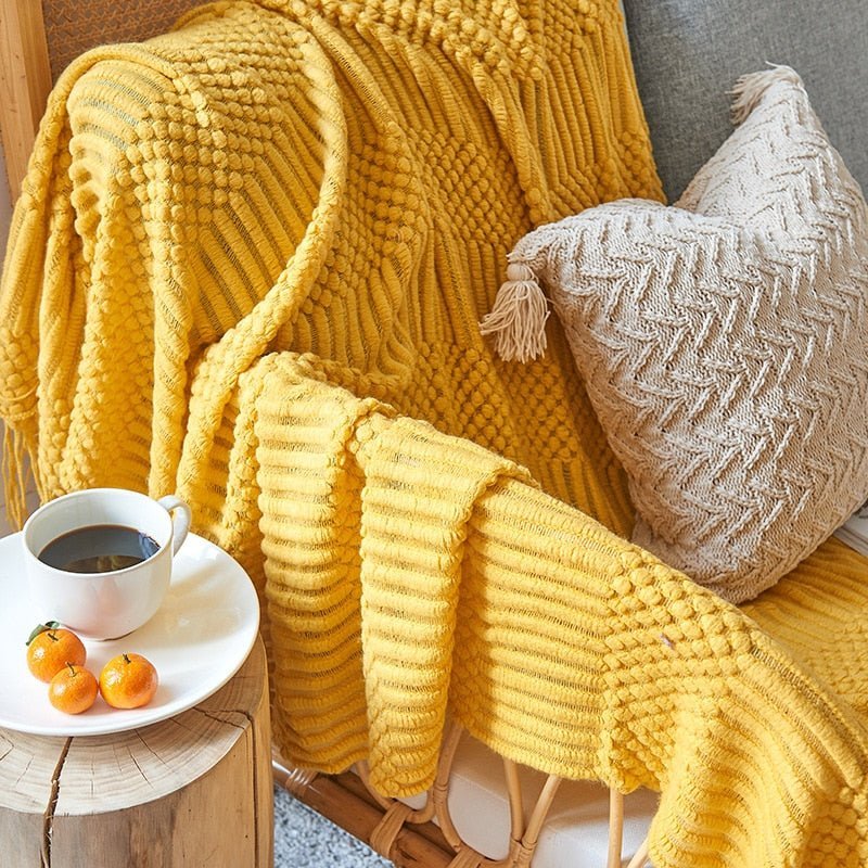 Soft Knitted Throw Blanket, Scandinavian Style Sofa Blanket for Living Room, 130x160 cm, Machine Washable, Cozy Minimalist Design 2