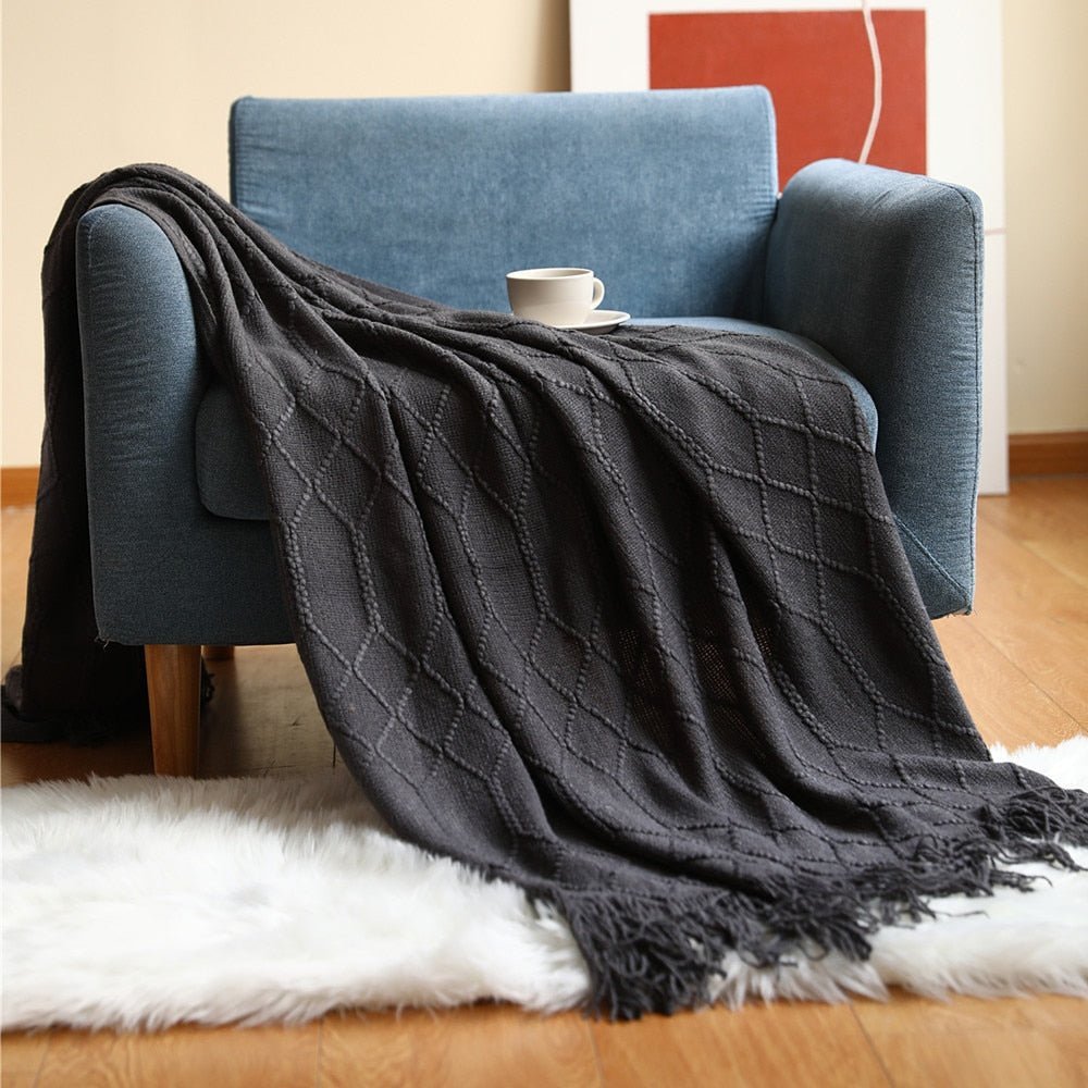 Soft Knitted Throw Blanket, Scandinavian Style Sofa Blanket for Living Room, 130x160 cm, Machine Washable, Cozy Minimalist Design 3