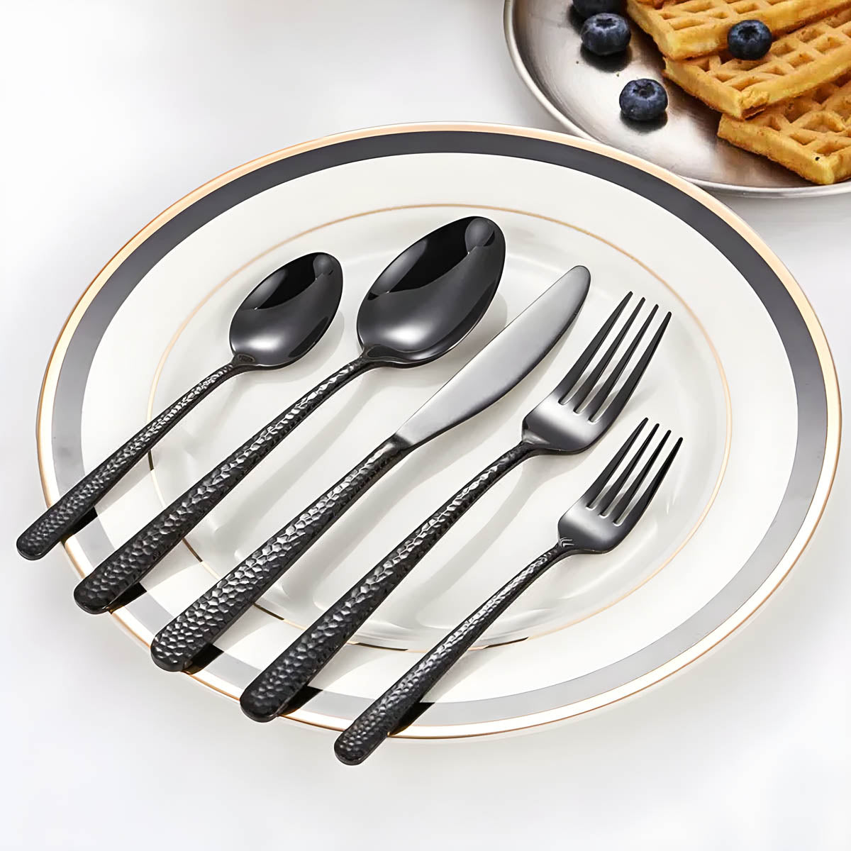 Stainless Steel Cutlery Set with Hammered Handles – Elegant Black, Silver, Gold Finishes for Dining 6