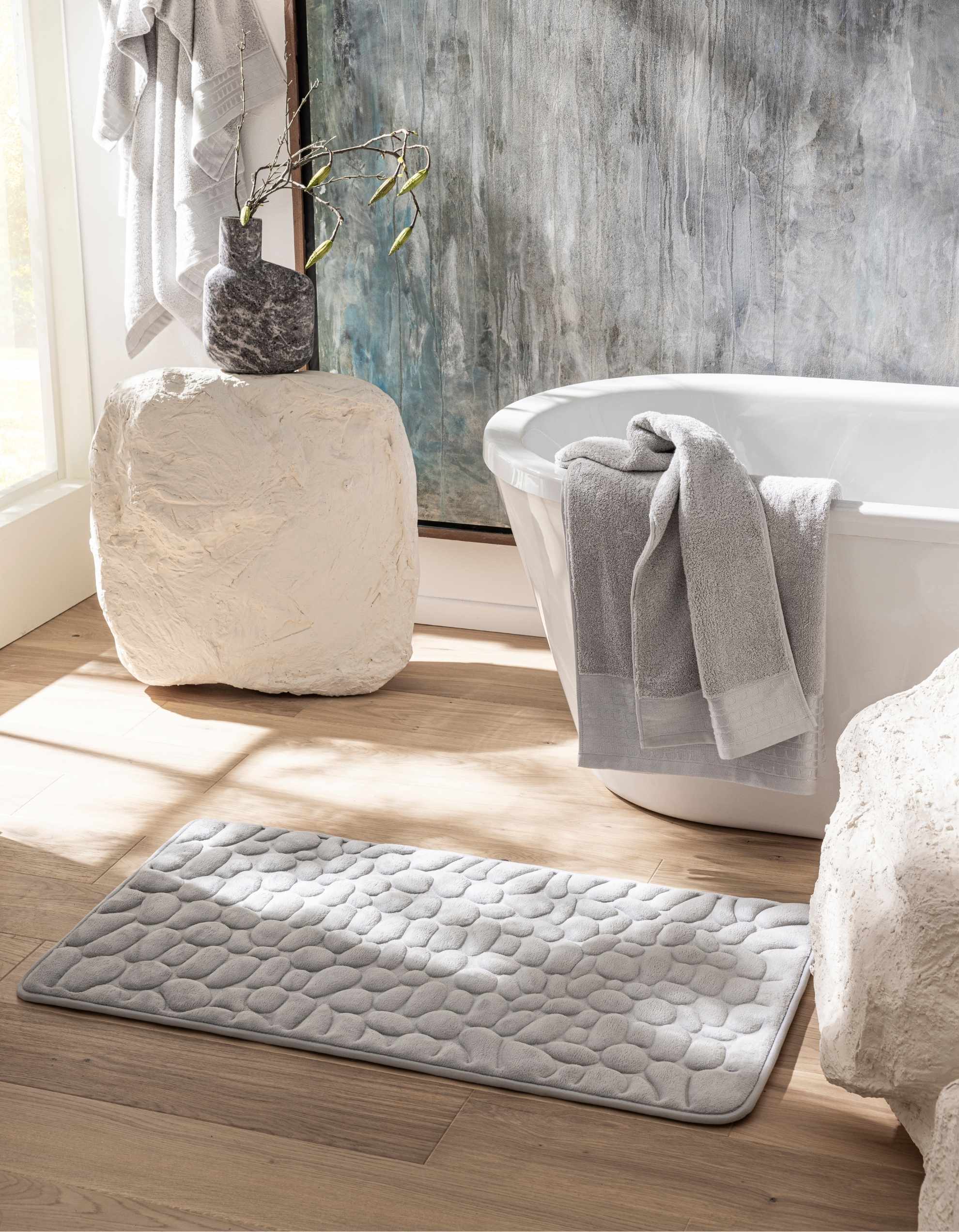 Ultra-Absorbent Non-Slip Bath Mat β 2.3cm Thick Pebble Bathroom Rug in Natural Stone Tones 4