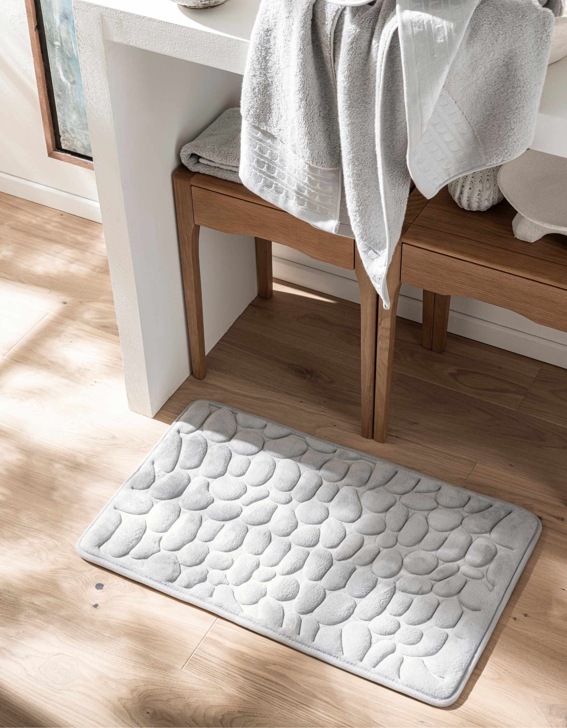 Ultra-Absorbent Non-Slip Bath Mat β 2.3cm Thick Pebble Bathroom Rug in Natural Stone Tones 5