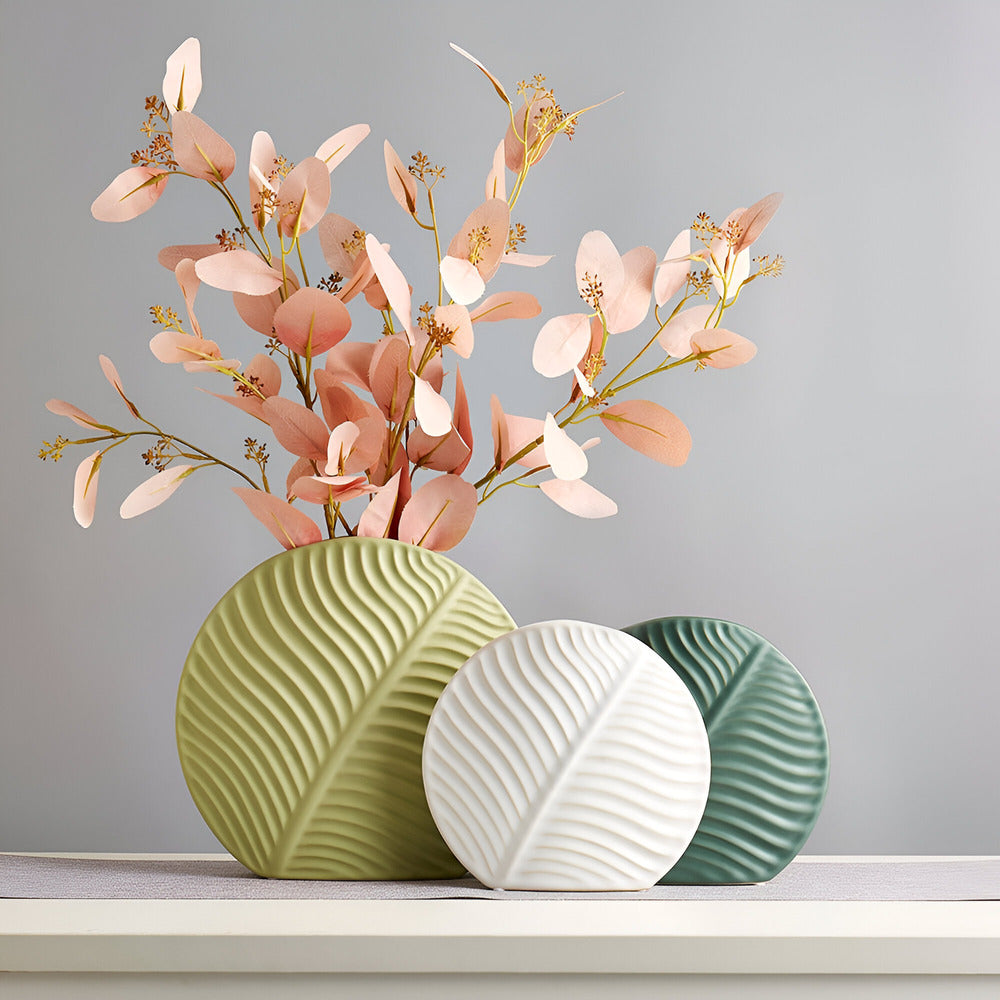 White Ceramic Vase β Handmade Scandinavian Design for Elegant Floral Arrangements 2