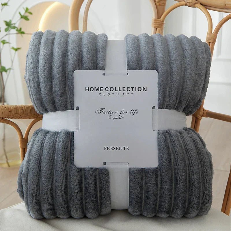 Wide Striped Flannel Fleece Blanket – Soft Polyester, Lightweight, 150 × 200 cm, Machine Washable, Ideal for All-Season Comfort 4