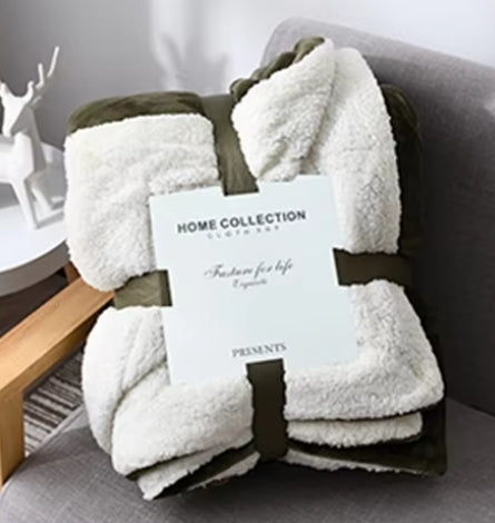 Winter Blanket with Fur – 200x230cm Soft Polyester Throw for Cozy Comfort and Elegant Décor