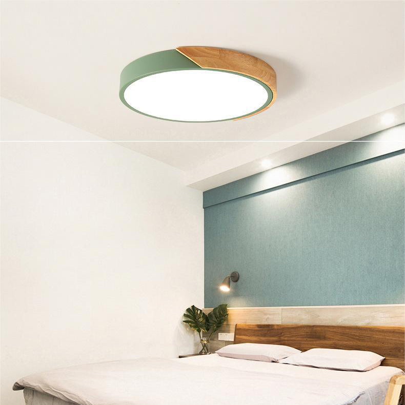 Scandinavian Ceiling Light – Round Wooden Design – Macaron Style – Warm Light