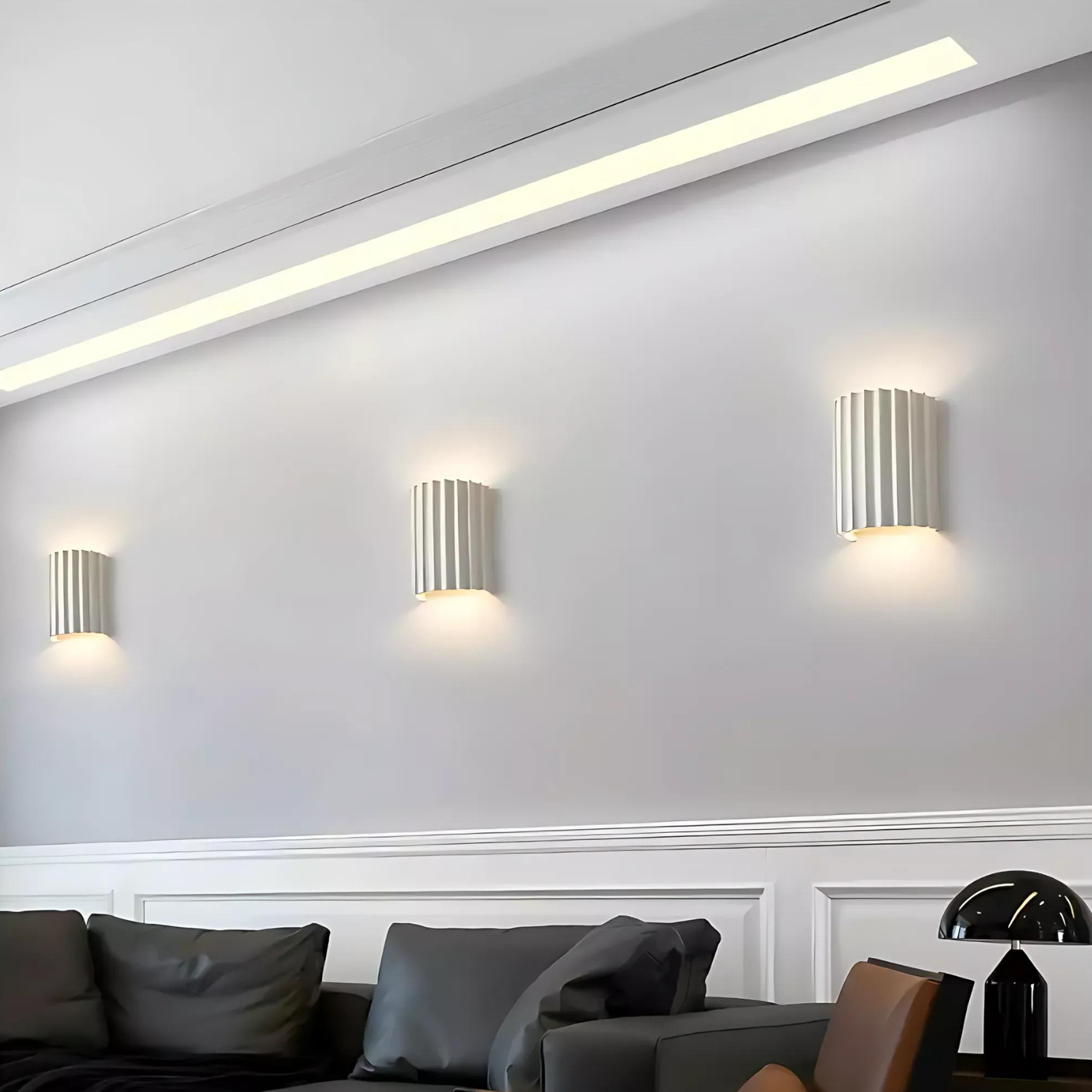 Elegant Wavy Wall Light Fixture for Living Rooms and Hallways – Stylish Wall Sconce in White or Brushed Nickel Finish 3