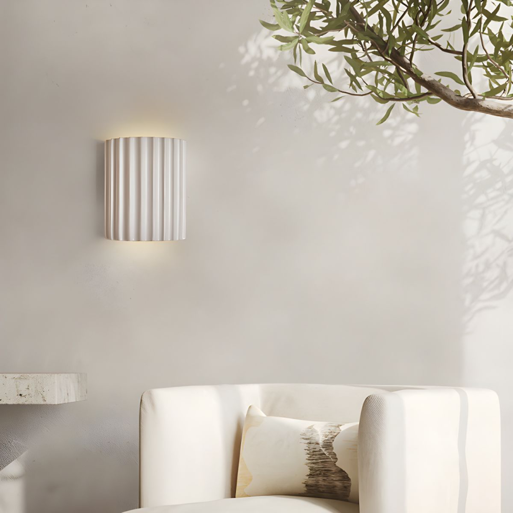 Elegant Wavy Wall Light Fixture for Living Rooms and Hallways – Stylish Wall Sconce in White or Brushed Nickel Finish 7