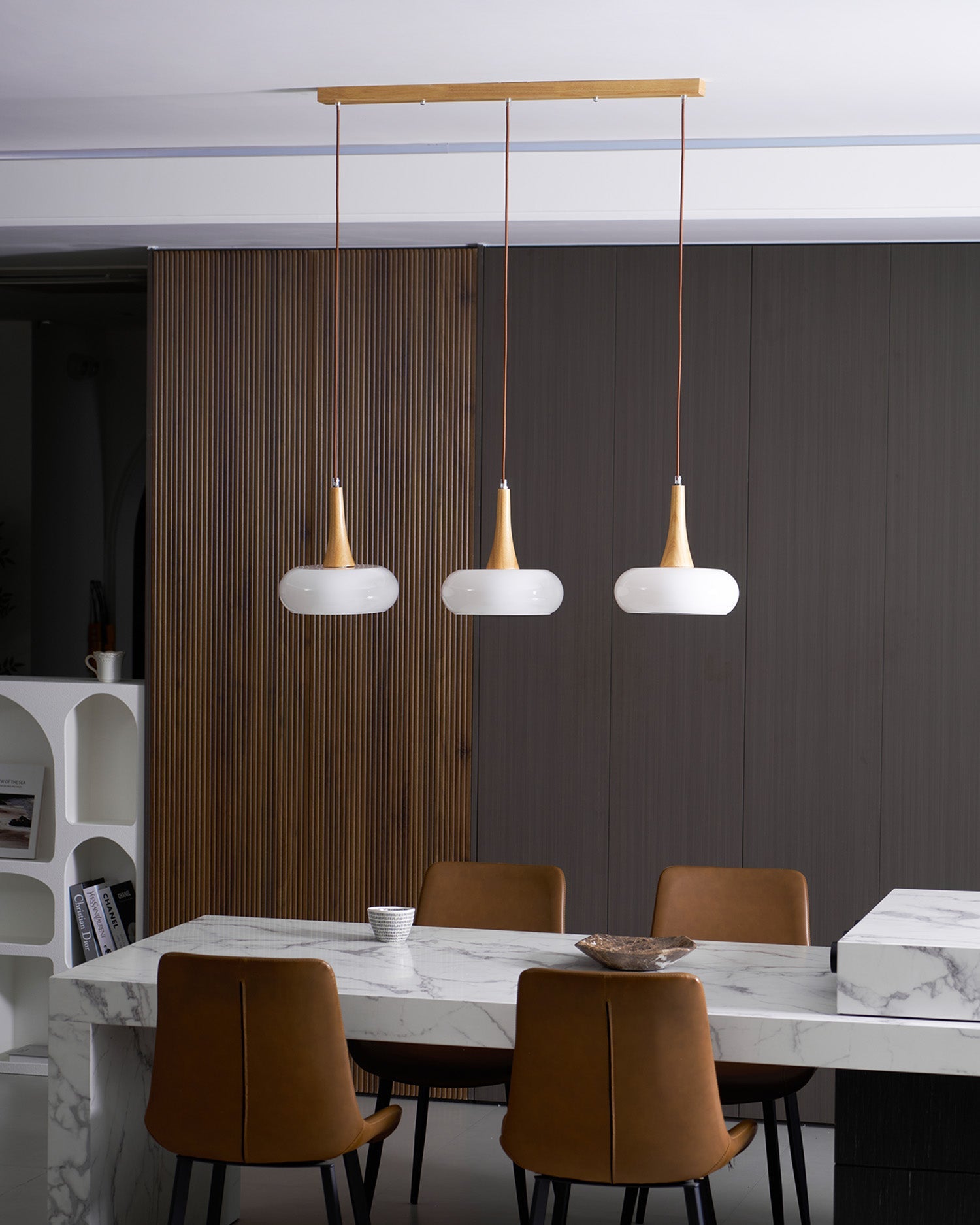 Hailie Pendant Lamp with Glass Shade and Wooden Accents – Modern Ceiling Light for Indoor Use 7