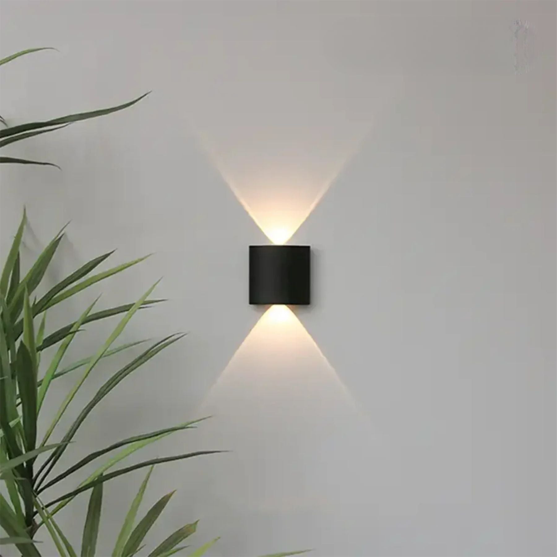 LED Wall Lamp with Focused Light for Indoor and Outdoor Walls