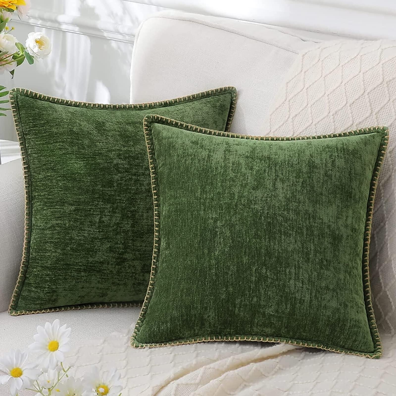 Luxury Decorative Cushion Cover in Velvety Chenille – Soft Accent Pillow for Couch and Bedroom, 40x40cm to 60x60cm 0
