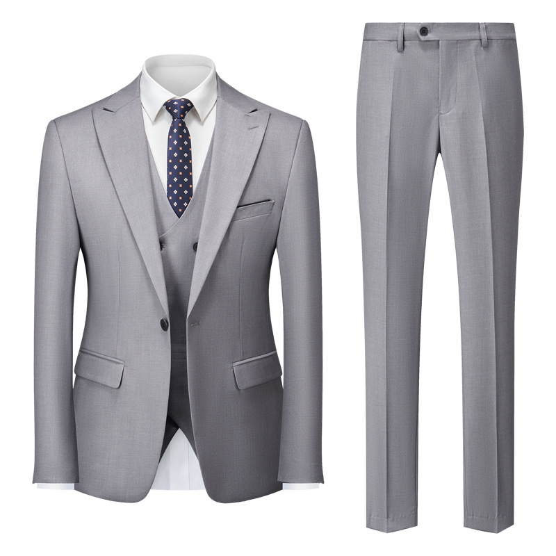 Men’s Classic & Stylish 2-Piece Wedding Guest Suit