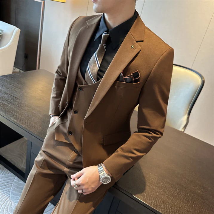 Men’s Modern Classic 3-Piece Wedding Guest Suit