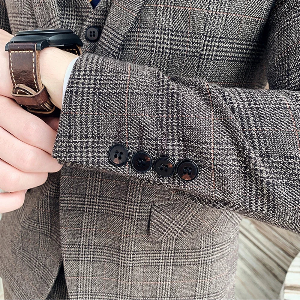 Men's Modern Three-Piece Double-Breasted Wedding Guest Suit