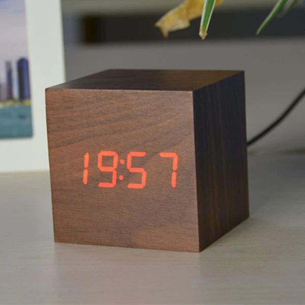 Modern Digital Desk Clock in Minimalist Cube Design – Compact and Stylish Table Clock for Home Decor 0