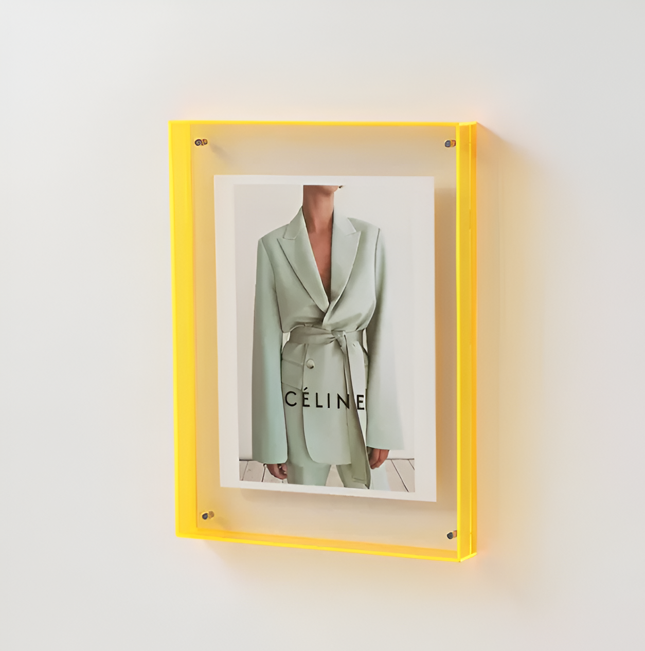 Modern Minimalist Acrylic Photo Frame – Clear Display for Photos and Artwork, Horizontal/Vertical Orientation, Durable Design 9