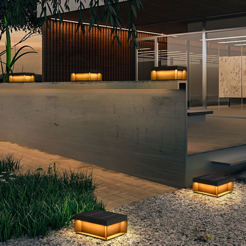 Modern Solar Outdoor Post Lamp – Weather-Resistant LED Garden Lights for Pathways and Driveways 5