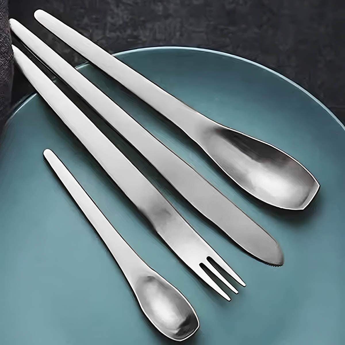 Modern Stainless Steel Cutlery Set – Ergonomic Flatware with Sculptural Design for Elegant Dining 2