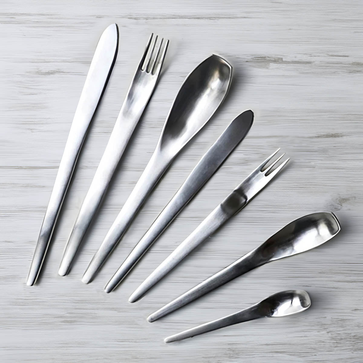 Modern Stainless Steel Cutlery Set – Ergonomic Flatware with Sculptural Design for Elegant Dining 4