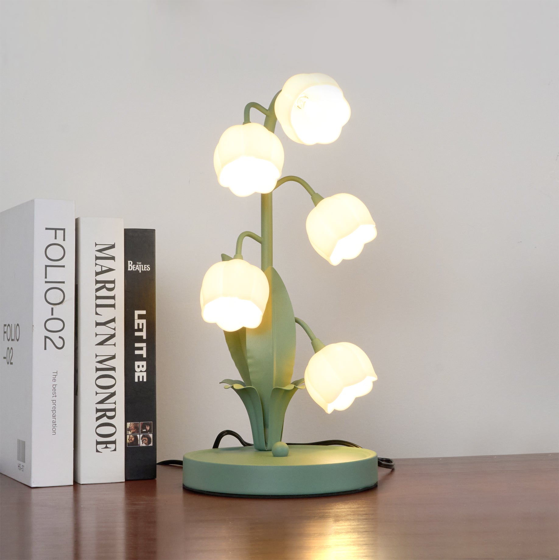 Modern Table Lamp with Orchid Pattern Shade and Metal Frame – Elegant Bedside or Desk Lamp for Cozy Indoor Decor 7