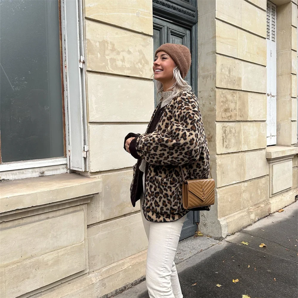 Oversized Leopard Print Winter Jacket for Women – Warm Stylish Outerwear, O-Neck Design, Available in S-XL 5