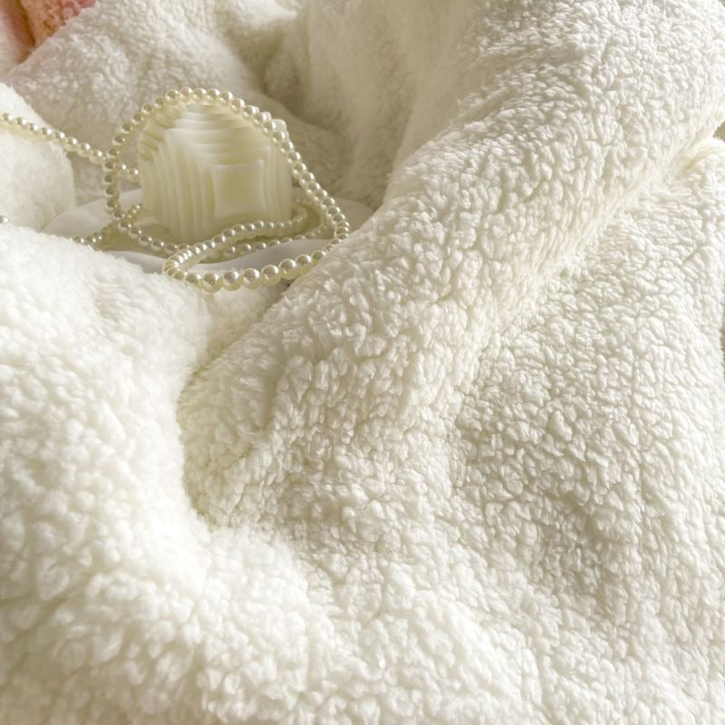 Rainbow Faux Velvet Blanket – Plush Bed Throw for Ultimate Comfort and Warmth, Washable, Anti-Mould, Multiple Sizes Available 3