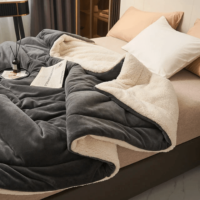 Soft Flannel Fleece Blanket – Cozy Machine Washable Throw for Sofa and Bed – Multiple Sizes Available 6