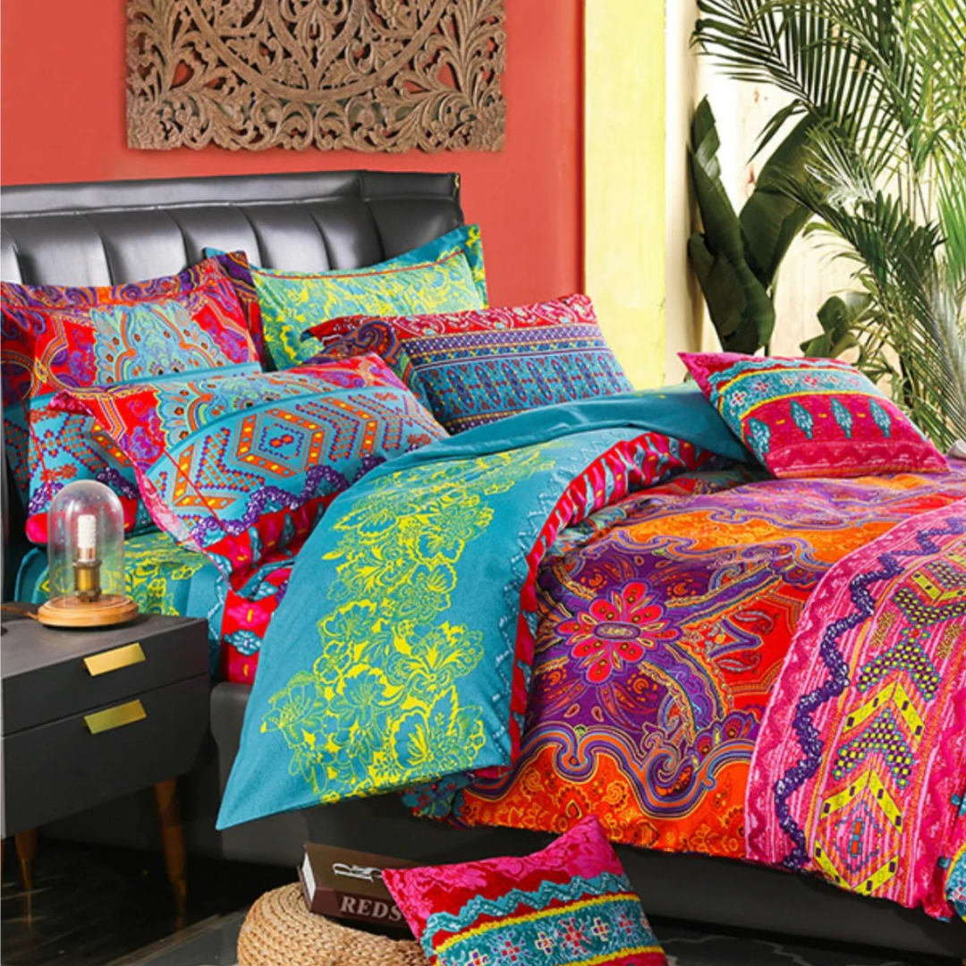 Stylish Bed Cover Set with Abstract Design – Soft Breathable Polyester, Includes Pillowcases, Modern Bedroom Decor 1